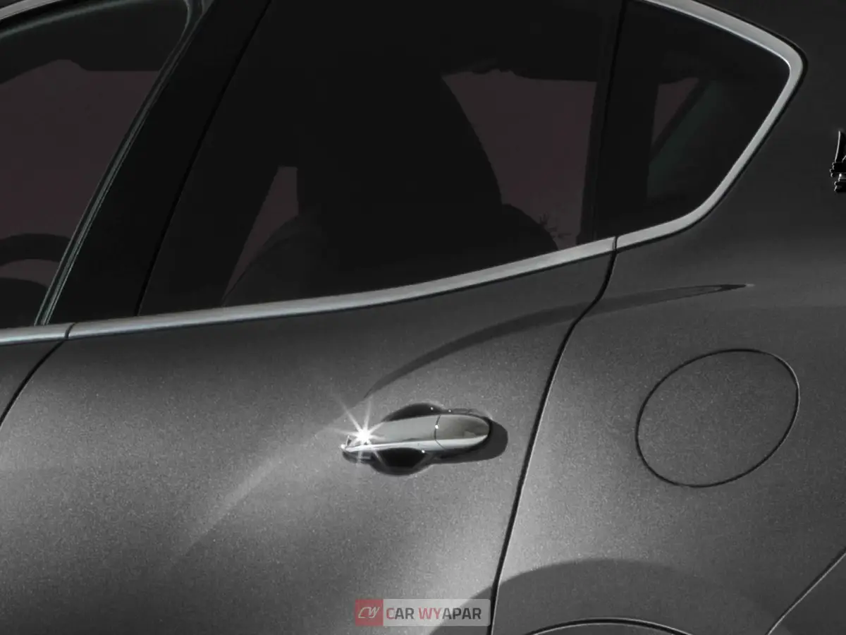 Maserati Levante Top Feature